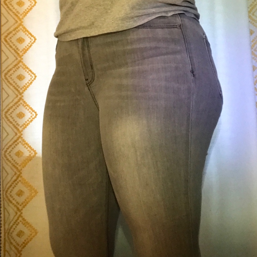 Stretchy grey skinny jeans size 11